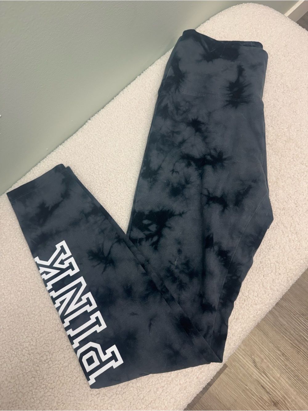 PINK Victoria's Secret Black Tie-Dye Logo Leggings